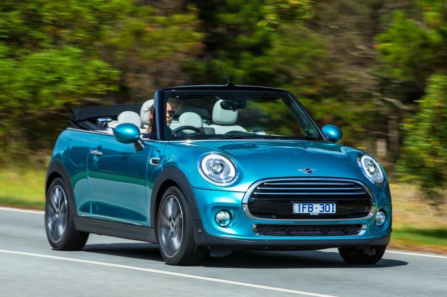  Mini Cooper Cabrio 2016 года  (AU) (фото 3 из 7)